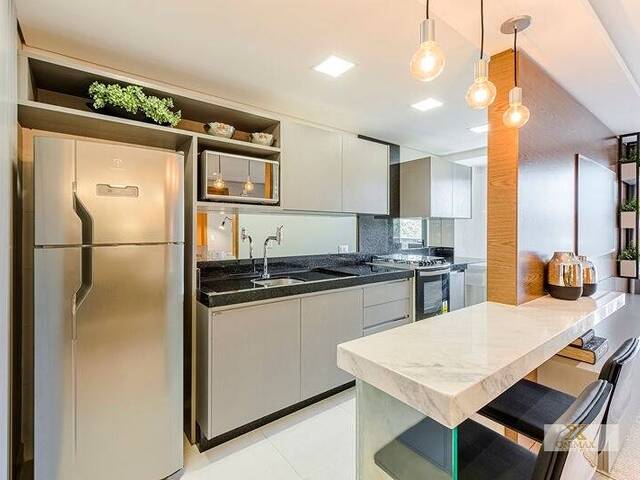 #1151 - Apartamento para Venda em Curitiba - PR
