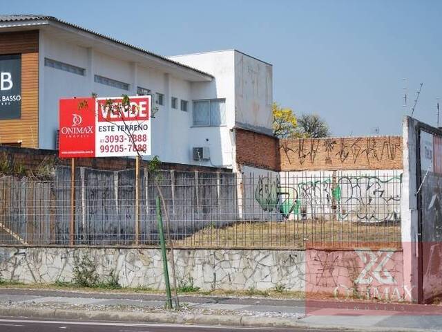 Terreno para Venda em Curitiba - 3