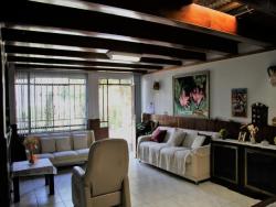 Casa para Venda em Curitiba - 4